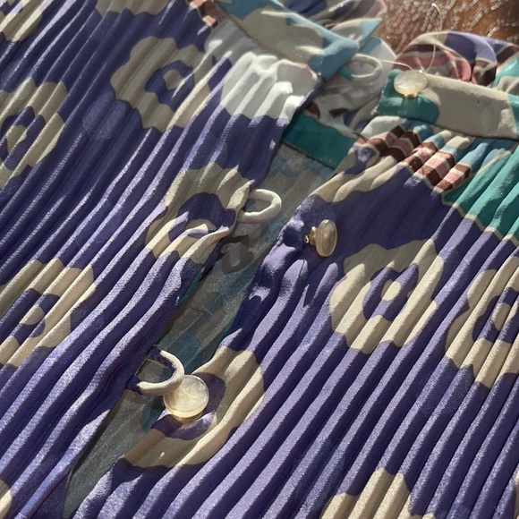 Vintage 80’s Raul Blanco Petites 💯 silk dress! - Picture 11 of 14